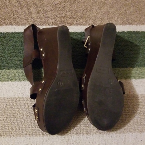 Wedges - Picture 3 of 4